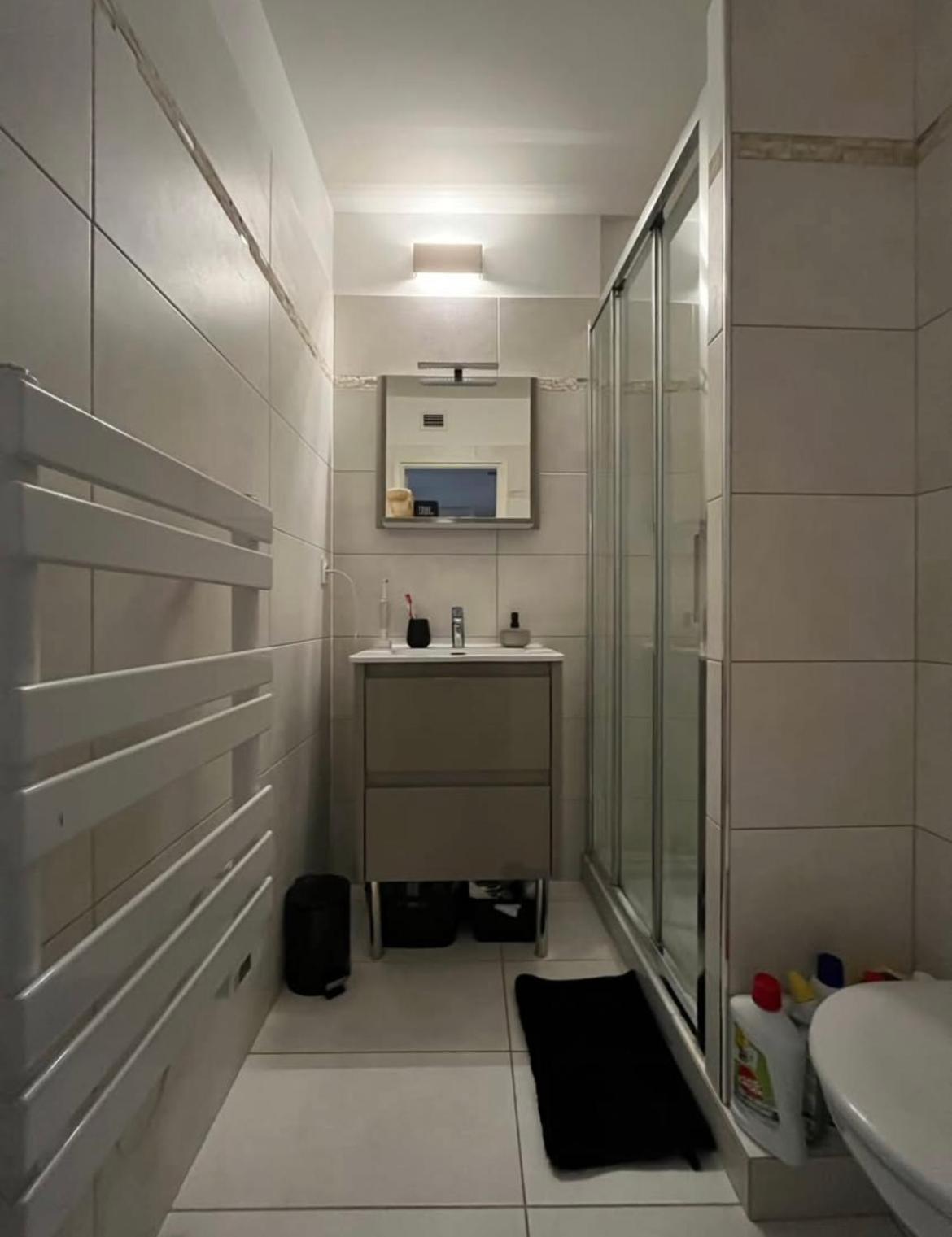 Appartement Meuble A 2 Pas De La *